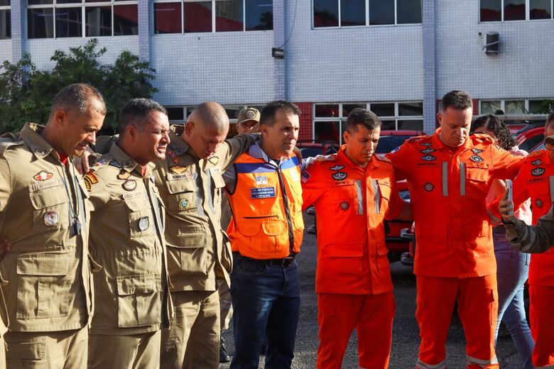 Pernambuco envia, nesta sexta (10), a primeira equipe de suporte para resgates no Rio Grande do Sul. Foto: Walli Fontenele/Folha de Pernambuco