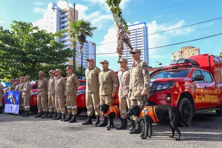Pernambuco envia, nesta sexta (10), a primeira equipe de suporte para resgates no Rio Grande do Sul. Foto: Walli Fontenele/Folha de Pernambuco