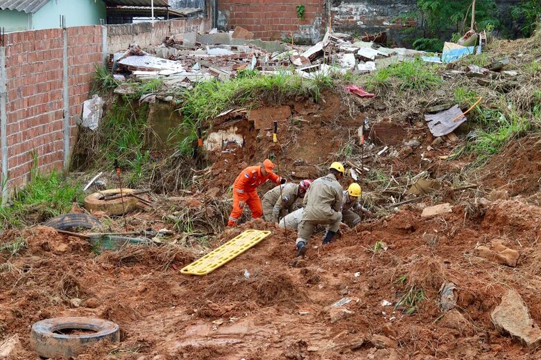 Defesa Civil do Estado e Prefeitura de Jaboatão dos Guararapes realizam, na manhã desta sexta-feira (17), a primeira simulação de desastres no bairro de Jardim Monte Verde. Foto: Walli Fontenele/Folha de Pernambuco