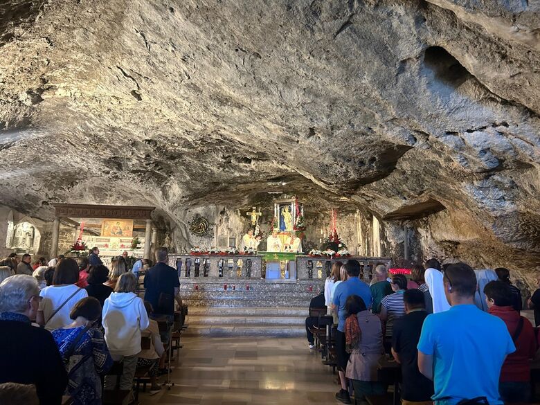 Gruta de São Miguel Arcanjo - Foto: Leusa Santos/Folha de Pernambuco
