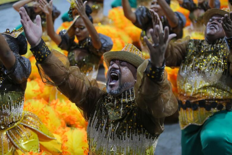 São João do Recife 2024: público lota Sítio Trindade para competição de quadrilhas - Foto: Alexandre Aroeira/Folha de Pernambuco