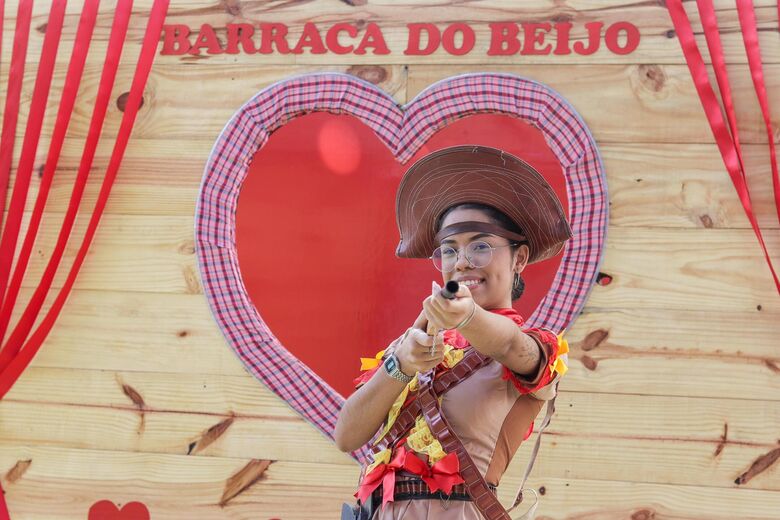 Polo da Avenida Rio Branco, do São João do Recife. - Foto: Walli Fontenelli/Folha de Pernambuco