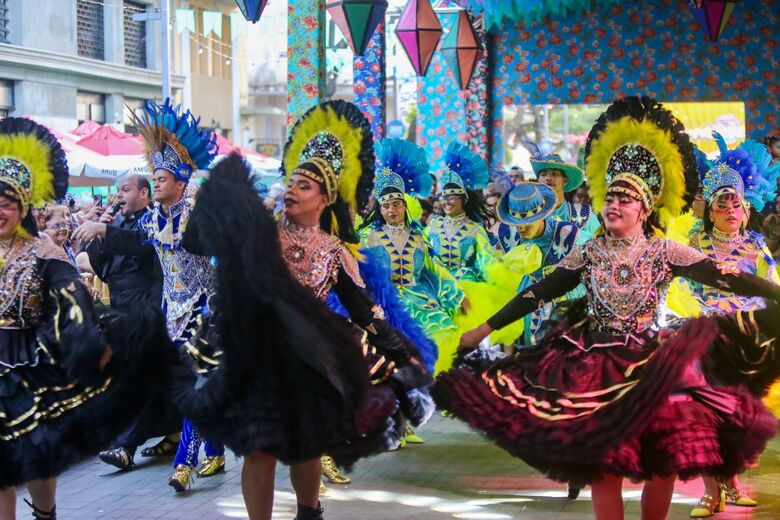 Apresentação da Quadrilha Junina Traque | Foto: Alexandre Aroeira/Folha de Pernambuco