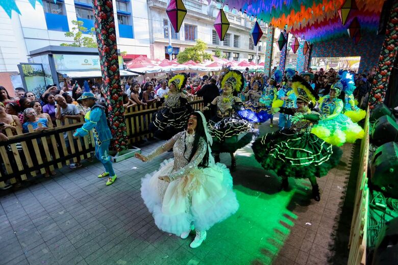 Apresentação da Quadrilha Junina Traque | Foto: Alexandre Aroeira/Folha de Pernambuco