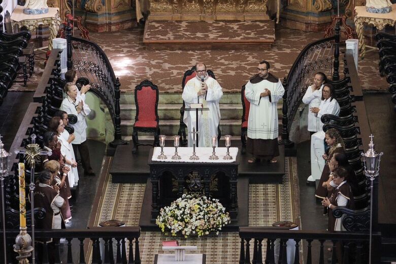 Celebração das missas que integram a programação da Festa do Carmo nesta segunda-feira (15). Foto: Walli Fontenele/Folha de Pernambuco