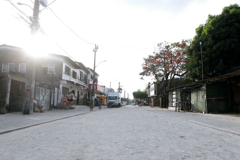 Obras de pavimentação e drenagem no bairro do Ibura, Zona Sul do Recife. - Foto: Wagner Ramos/Prefeitura do Recife