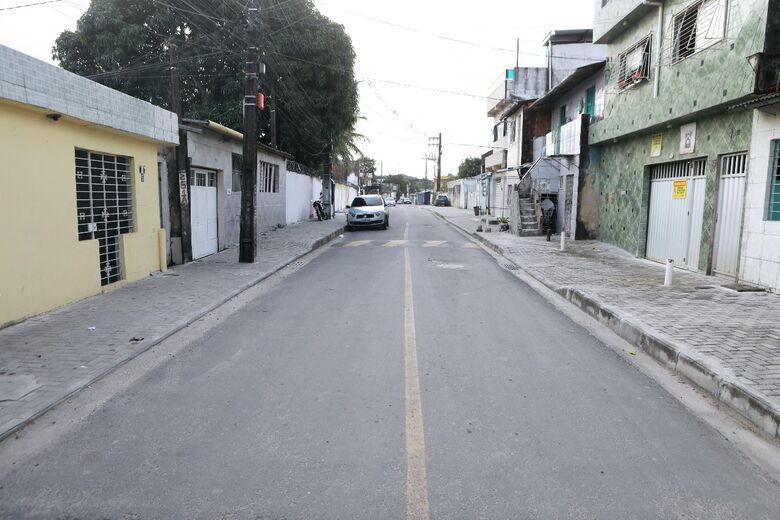 Obras de pavimentação e drenagem no bairro do Ibura, Zona Sul do Recife. - Foto: Wagner Ramos/Prefeitura do Recife