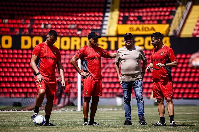 Sport voltou à Ilha do Retiro para realizar treino. Foto: Paulo Paiva/SCR