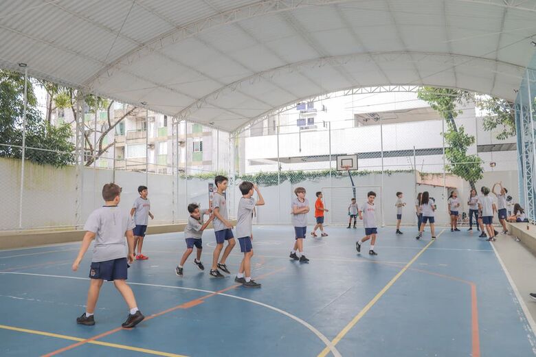 Colégio Madre de Deus promove ensino bilíngue e currículo internacional para capacitar alunos. - Foto: Walli Fontenele/Folha de Pernambuco