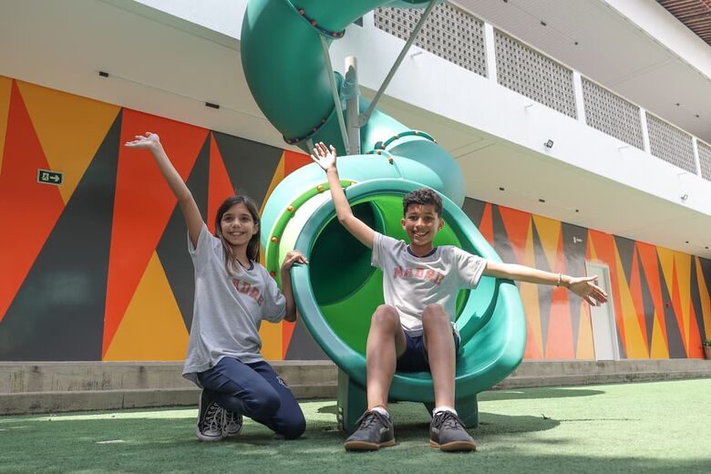 Colégio Madre de Deus promove ensino bilíngue e currículo internacional para capacitar alunos. - Foto: Walli Fontenele/Folha de Pernambuco