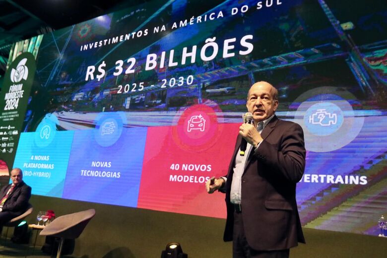 Na foto, o vice-presidente de Assuntos Regulatórios da Stellantis, João Irineu Medeiros. Foto: Paullo Allmeida/Folha de Pernambuco