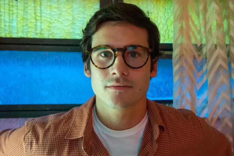 Nicolas Prattes caracterizado para ''Fuzuê'', em 2023 | Foto: TV Globo/Estevam Avellar
