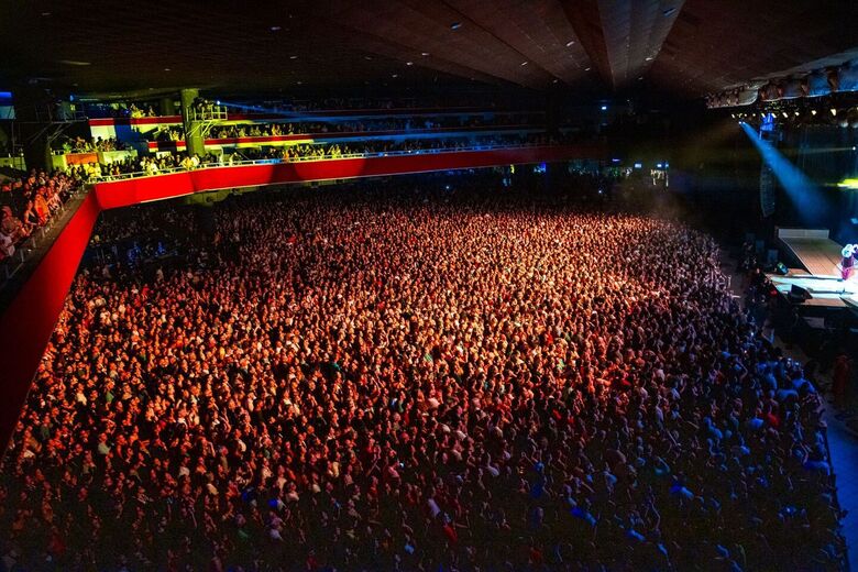 Caetano e Bethânia, em Pernambuco, passeiam por 50 anos da música brasileira - Foto: Kaio Cads/divulgação