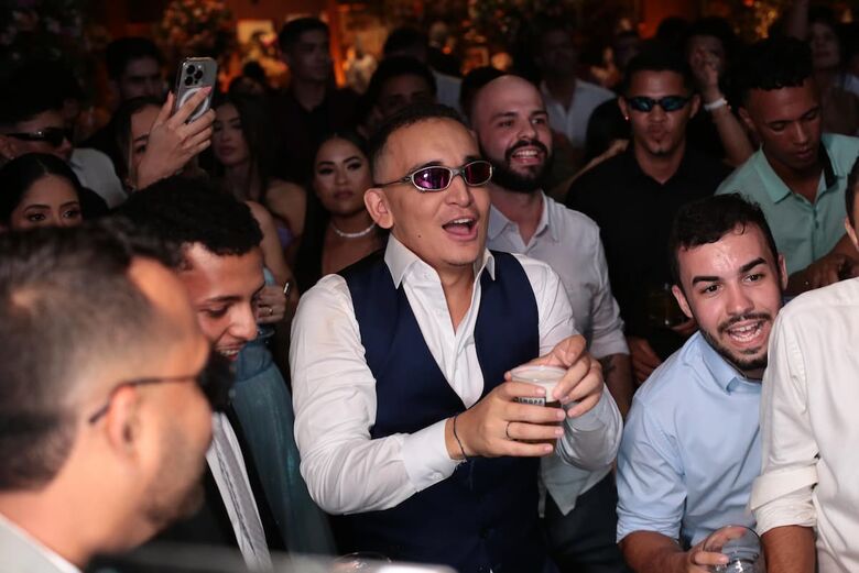 Casamento do Cantor João Gomes e Ary Mirelle, no instituto Ricardo Brennand // Foto: Rafael Melo/Folha de Pernambuco