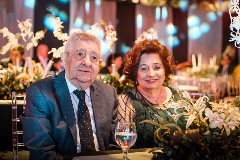 O patriarca da família, Alberto Ferreira da Costa, e a matriarca, Carmem, são homenageados nos empreendimentos | Foto: Rio Ave/Divulgação