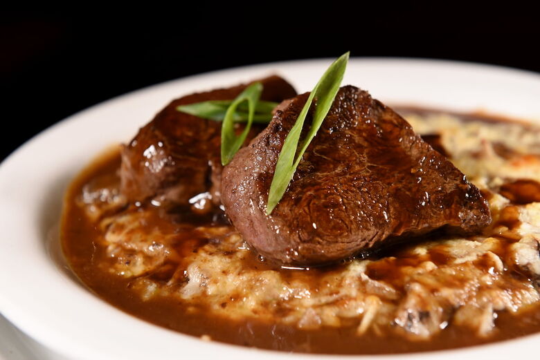 Filé é destaque no cardápio | Foto: Paullo Almeida/Folha de Pernambuco