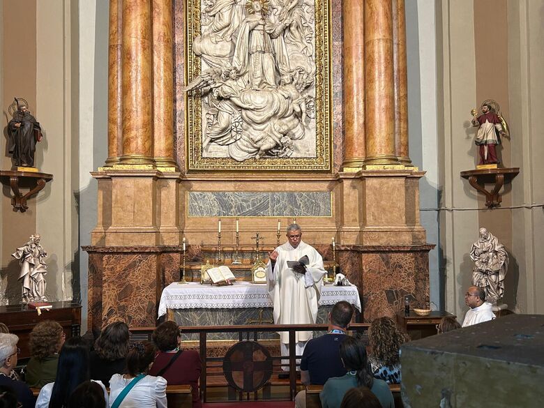 Situada entre Madrid, Barcelona e Valencia, distante 300 quilômetros de cada, Zaragoza é sede da Catedral-Basílica de Nossa Senhora do Pilar (Foto: William Tavares/Folha de Pernambuco)
