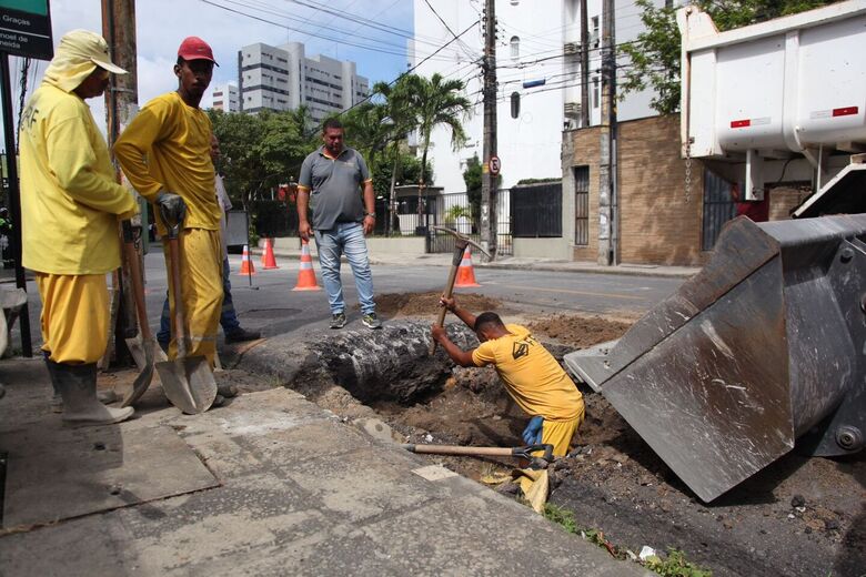 Vazamento de gás na rua das Graças, no Recife | Foto: Davi de Queiroz/Folha de Pernambuco