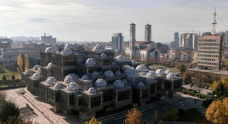 Biblioteca Nacional de Kosovo - Foto: Kushtrim Kadriu / AFP