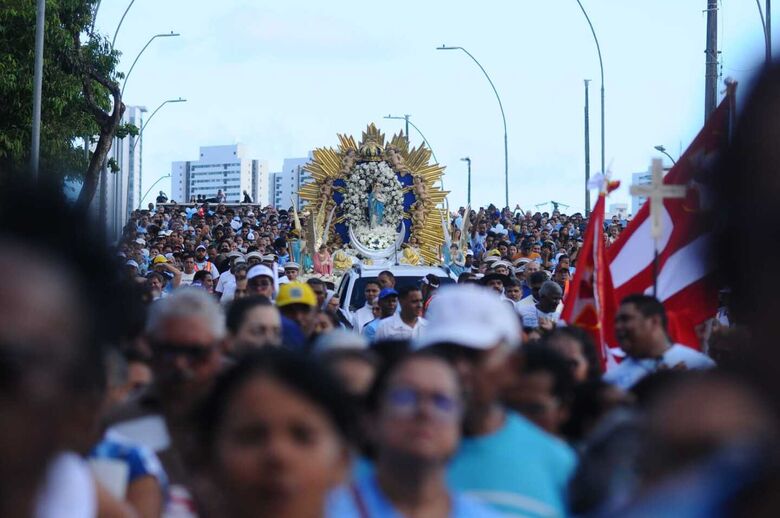 Procissão de Nossa Senhora da Conceição neste domingo, 8 de dezembro de 2024. | Foto: Ricardo Fernandes/Folha de Pernambuco