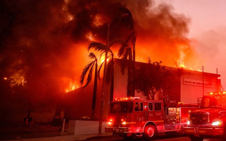 Incêndio começou na última terça-feira (7) | Foto: Josh Edelson/AFP