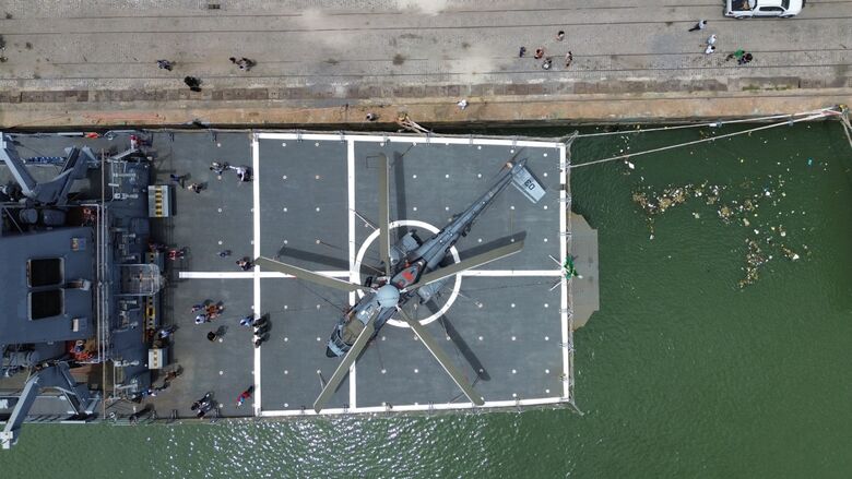 Centenas de pessoas visitam o NDCC