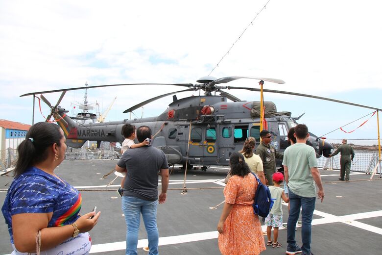 Centenas de pessoas visitam o NDCC