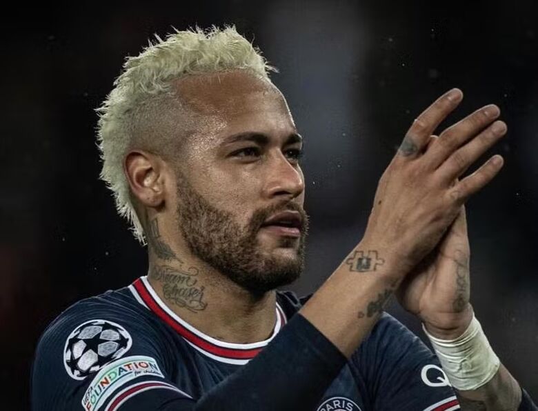 Neymar com cabelo descolorido no PSG  Foto: Reprodução