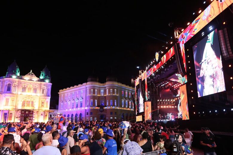 Segundo dia de apresentações do Carnaval do Recife no Marco Zero. Foto: Rafael Melo/Folha de Pernambuco