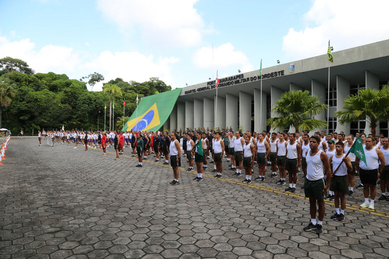 Comando Militar do Nordeste reúne 500 militares em corrida com incentivo ao esporte. - Foto: Comando Militar do Nordeste/Divulgação