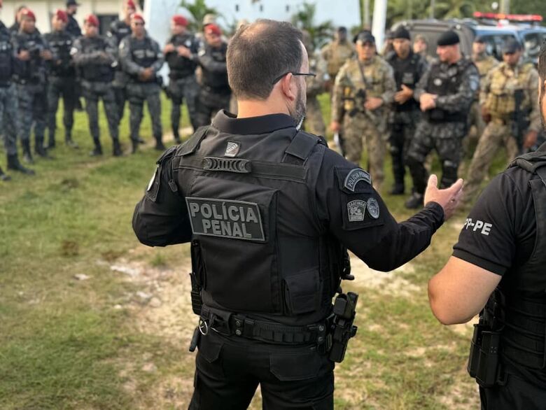 A mobilização de segurança para a transferência ocorre de forma integrada com a atuação de 115 policiais penais, 12 policiais civis, 332 policiais militares, além do Corpo de Bombeiros, Polícia Rodoviária Federal e serviços de inteligência. Foto: Divulgação/SEAP.