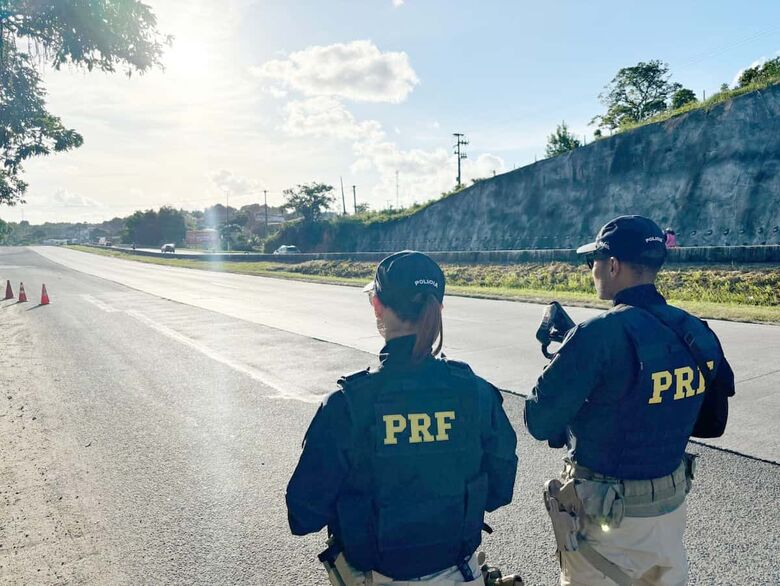 Durante a operação a PRF registrou 47 sinistros, que deixaram 55 pessoas feridas e sete mortas nas rodovias federais de Pernambuco. Foto: Divulgação/PRF.