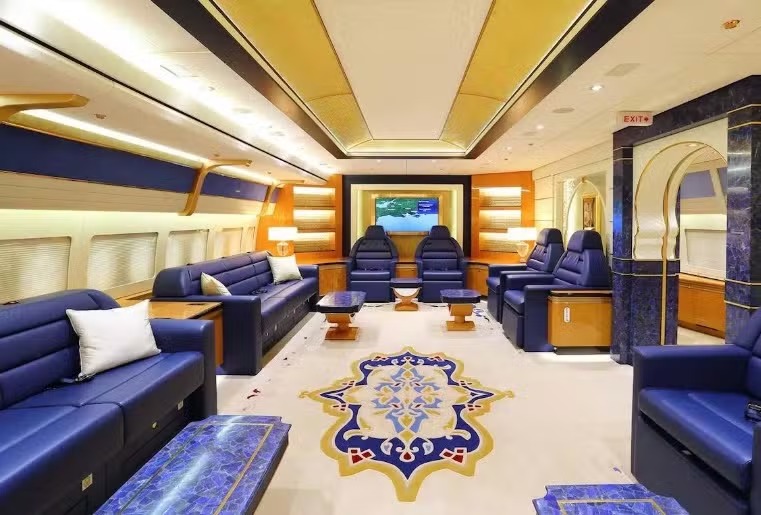 Sala do B747 da família real do Catar  Foto: Reprodução