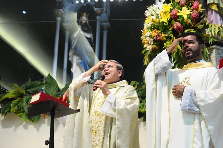 'Jubileu da Espiritualidade Mariana' acontece a cada 25 anos e junta fiéis, em todo o mundo | Fotos: Ricardo Fernandes/Folha de Pernambuco