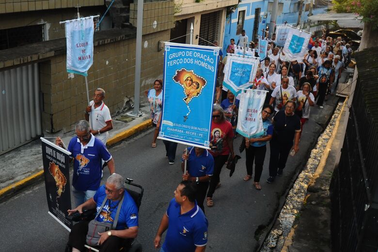 'Jubileu da Espiritualidade Mariana' acontece a cada 25 anos e junta fiéis, em todo o mundo | Fotos: Ricardo Fernandes/Folha de Pernambuco