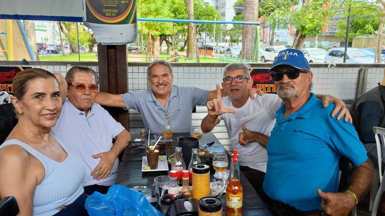 Encontro de amigos de José Américo Lopes Góis . Foto: Arquivo Pessoal 