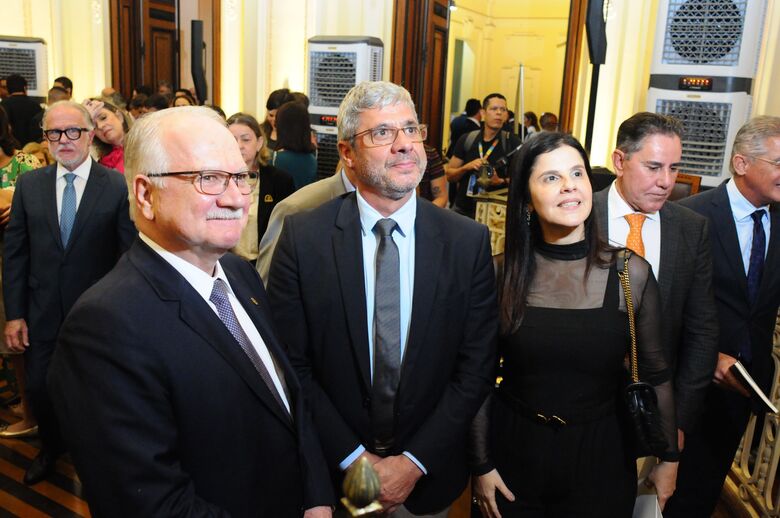 IAP celebra 174 anos com homenagem a Luiz Edson Fachin e entrega de medalhas. Foto: Ricardo Fernandes/Folha de Pernambuco