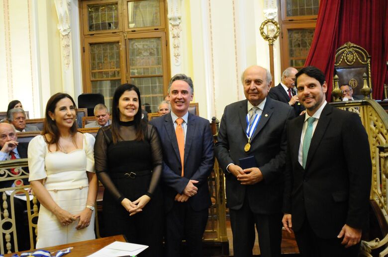 IAP celebra 174 anos com homenagem a Luiz Edson Fachin e entrega de medalhas. Foto: Ricardo Fernandes/Folha de Pernambuco