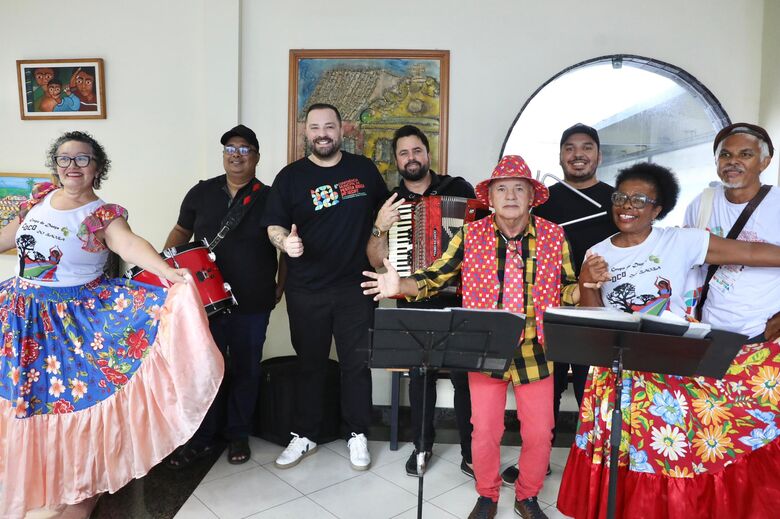 A fase final conta com 18 candidatos, 12 para a Rainha do Milho e 6 para o Rei do Milho. Foto: Hélia Scheppa / Prefeitura do Recife