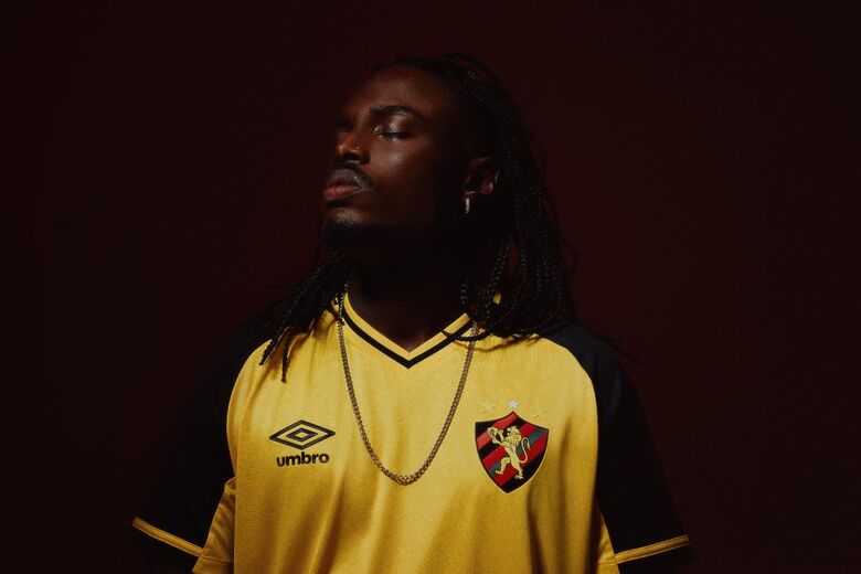 Nova camisa número dois do Sport. Foto: Divulgação/Umbro