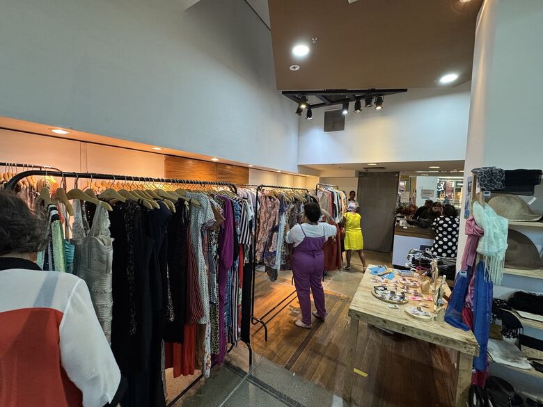 Os preços dos produtos variam de R$ 20 a R$ 2 mil. Foto: Sophia Aires.