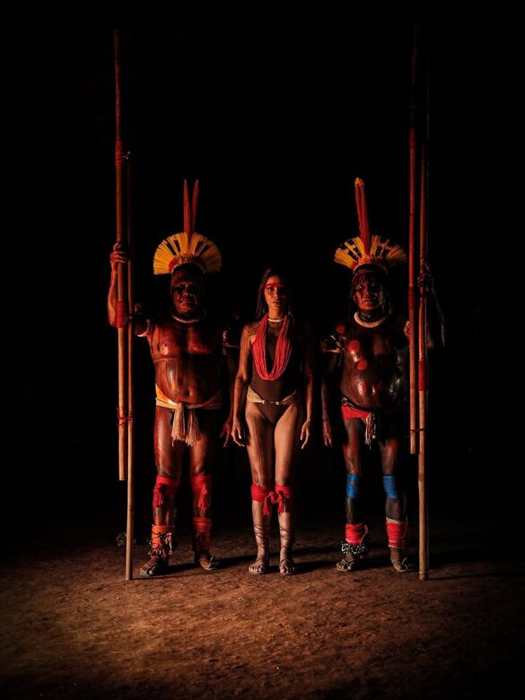 Anitta se emocionou ao participar de ritual indígena no Xingu | Foto: Instagram @anitta/Reprodução