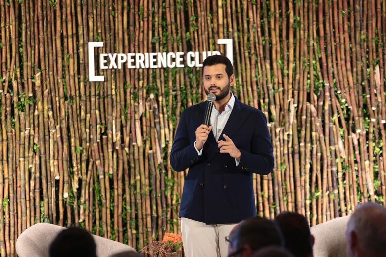 Com mais de 200 empresários, Experience Club realiza
