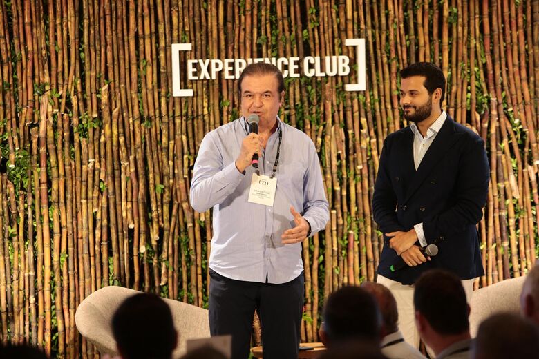 Com mais de 200 empresários, Experience Club realiza