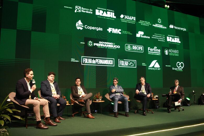 Painel Multisetorial da transição energética. Foto: Ricardo Fernandes/Folha de Pernambuco