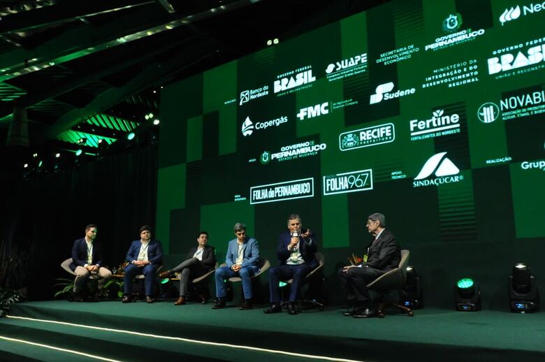 Painel Multisetorial da transição energética. Foto: Ricardo Fernandes/Folha de Pernambuco