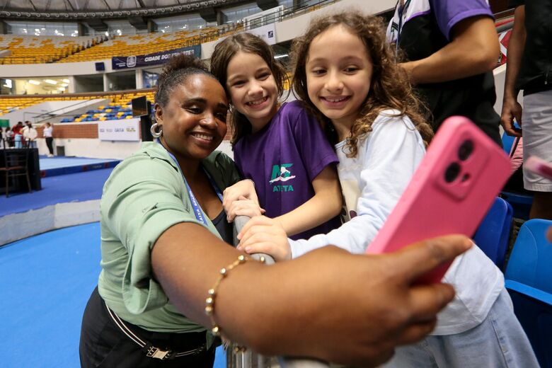 Treino de pódio do Campeonato Brasileiro de Ginástica Artística no Geraldão com presença de Daiane dos Santos. Foto: Rafael Melo/Folha de Pernambuco 