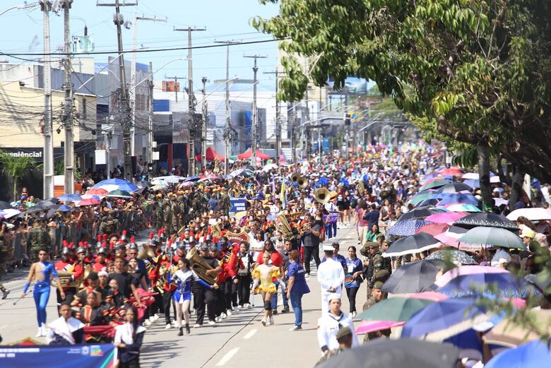 Desfile cívico-militar no Recife | Foto: Matheus Ribeiro/Folha de Pernambuco