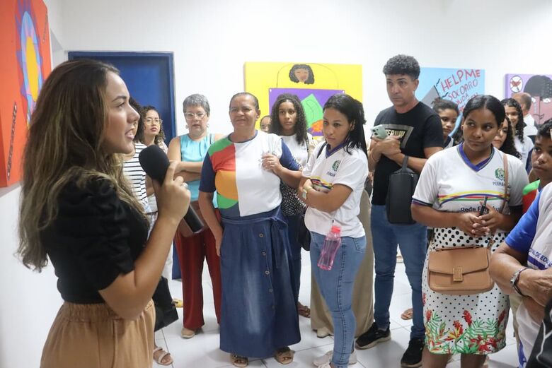 A exposição itinerante tem o apoio da Organização Internacional Freedom Found e a parceria do governo municipal. Foto: Rosana Olegário.