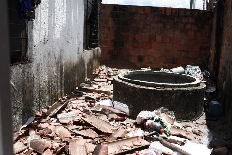 Casa em que a menina Esther, de 4 anos, foi encontrada morta | Foto: Davi de Queiroz/Folha de Pernambuco